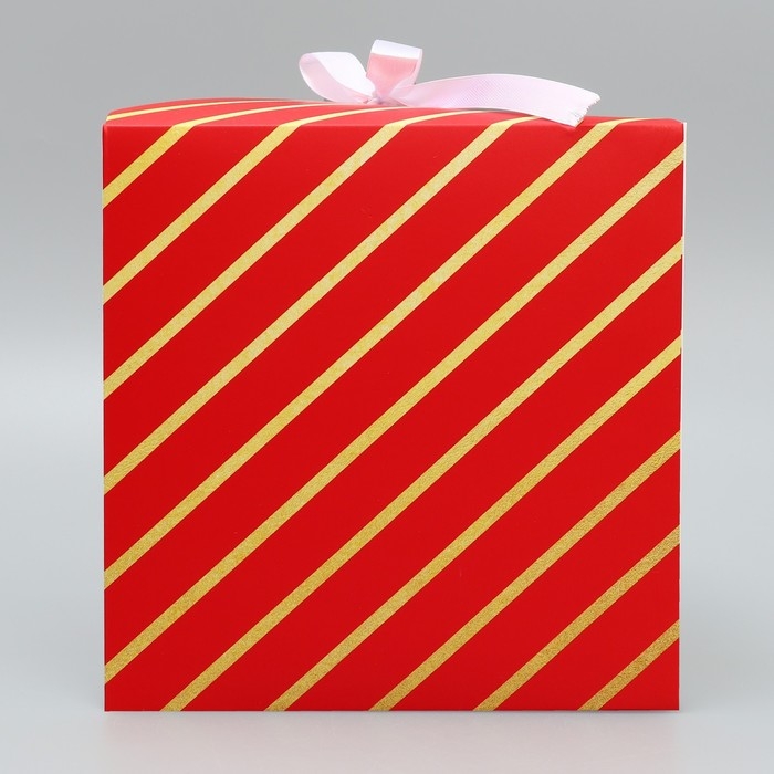 Коробка подарочная новогодняя складная &laquo;Сказочного Нового года&raquo;, ёлочка, 18 х 18 х 18 см, Новый год