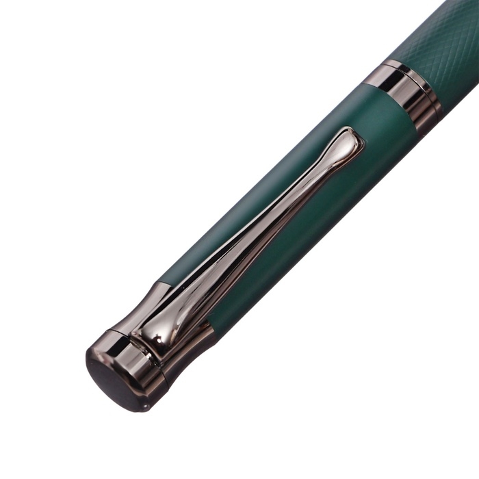 Ручка подарочная перьевая в кожзам футляре Офис корпус зеленый Ручка подарочная перьевая в кожзам футляре Офис корпус зеленый