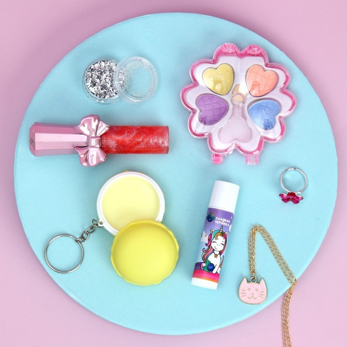 Набор детской косметики «Для тебя, милашка», тени, блеск для губ, бальзам для губ, глиттер, кольцо, подвеска Набор детской косметики «Для тебя, милашка», тени, блеск для губ, бальзам для губ, глиттер, кольцо, подвеска