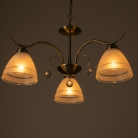 Люстра "Кобея" 3х40Вт Е27 бронза 53х53х92(52)см Люстра "Кобея" 3х40Вт Е27 бронза 53х53х92(52)см