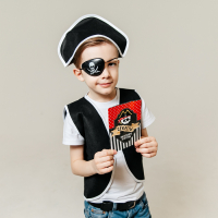 Карнавальный костюм «Пират», 6 предметов: шляпа, жилетка, наглазник, кортик, крюк, кодекс Карнавальный костюм «Пират», 6 предметов: шляпа, жилетка, наглазник, кортик, крюк, кодекс