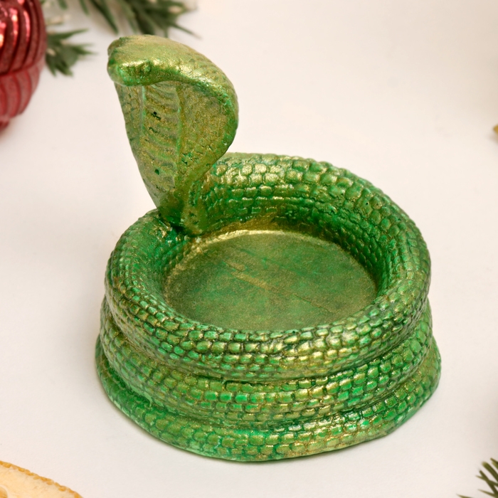 Новый год. Символ 2025. Подсвечник новогодний Новый год. Символ 2025. Подсвечник новогодний "Змея кобра" зеленый с позолотой, 8х5см