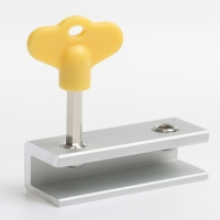 Блокиратор для окон и раздвижных дверей &laquo;Ключик&raquo;, под профиль 16 мм, 2 крепления, цвет желтый, Крошка Я