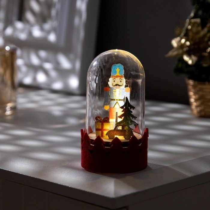 Светодиодная фигура под куполом &laquo;Щелкунчик&raquo; 6 &times; 9.5 &times; 6 см, дерево, батарейки LR1130х3 (в комплекте), свечение тёплое белое