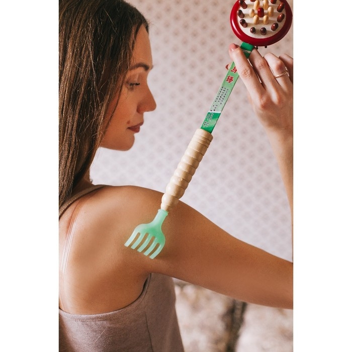 Массажёр-чесалка «Отдых» двусторонний, 38 × 8 × 5,5 см, универсальный, деревянный, разноцветный Массажёр-чесалка «Отдых» двусторонний, 38 × 8 × 5,5 см, универсальный, деревянный, разноцветный