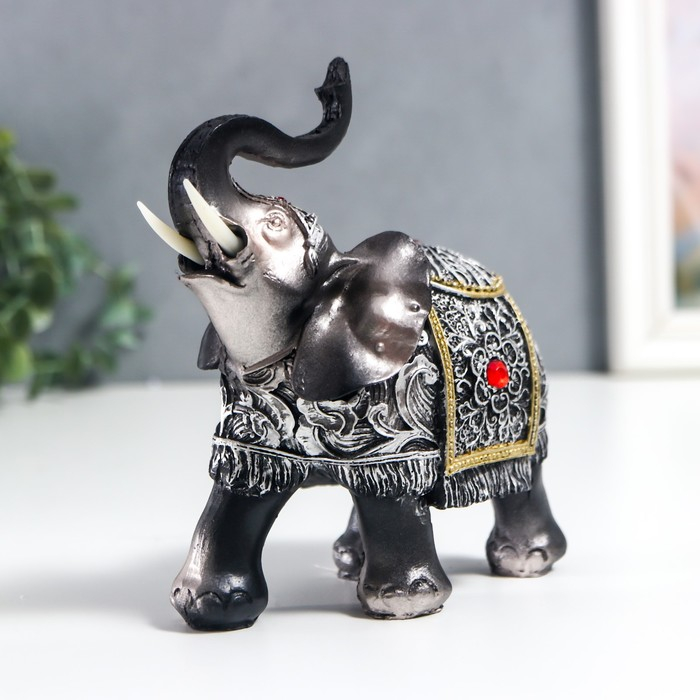 Сувенир полистоун "Слон серебристый в попоне с узорами и стразой"МИКС 15х14х7 см