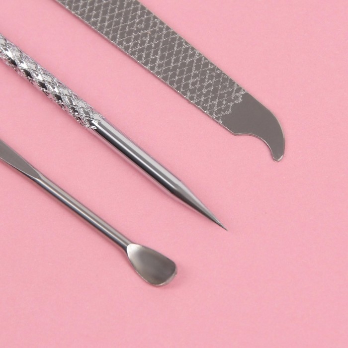 Набор маникюрный «Фактура», 8 предметов, в футляре, цвет МИКС Набор маникюрный «Фактура», 8 предметов, в футляре, цвет МИКС