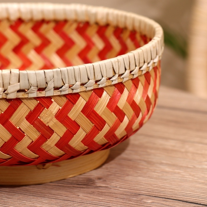 Корзинка плетёная, из бамбука 20х20х7 см