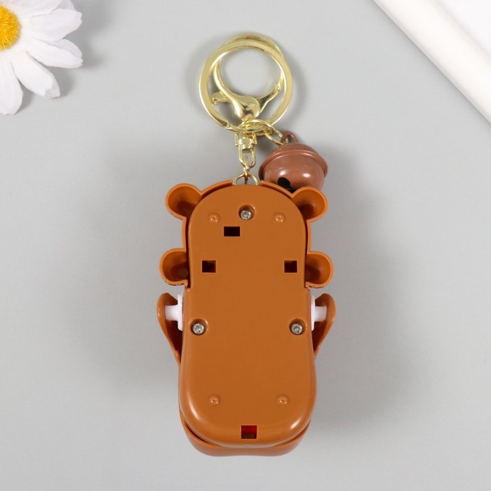 Брелок пластик с карабином Брелок пластик с карабином "Бегемот-зубастик" закрывается при нажатии на зуб 5,5х7,5х4,5 см 104989