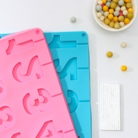 Форма для леденцов Доляна &laquo;Арифметика&raquo;, силикон, 29&times;17 см, 10 ячеек (5&times;4 см), с палочками, цвет МИКС