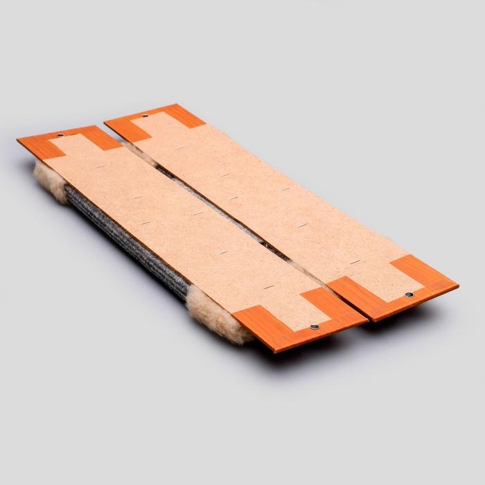 Когтеточка ковролиновая угловая, малая 45x10 см микс цветов Когтеточка ковролиновая угловая, малая 45x10 см микс цветов