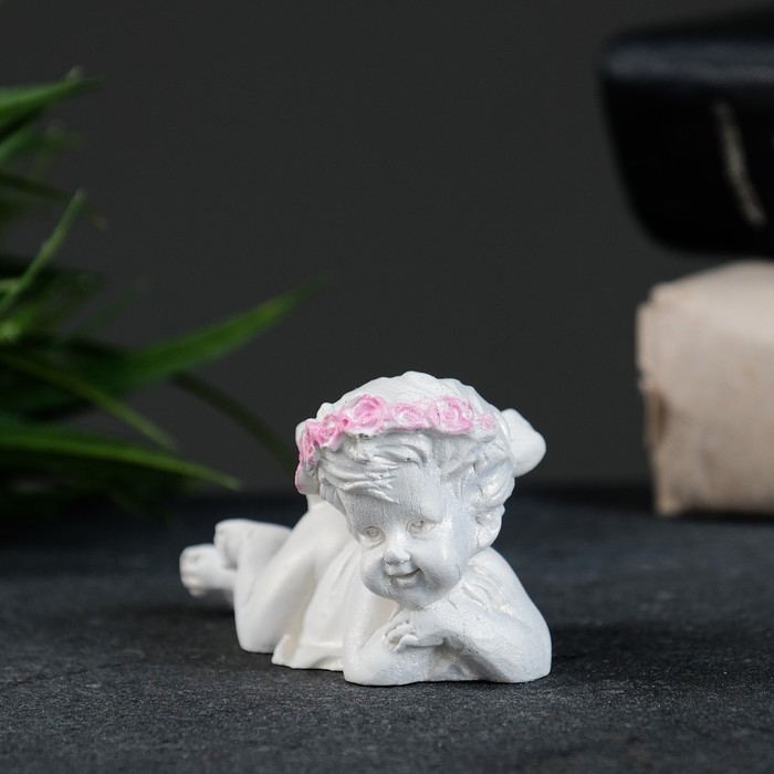 Фигура "Ангелочек лежит на ручках" перламутр, 8х4х4см