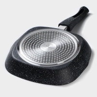 Сковорода гриль квадратная Magistro Dark, 24×24 см, ручка съёмная soft-touch, антипригарное покрытие, индукция, цвет чёрный Сковорода гриль квадратная Magistro Dark, 24×24 см, ручка съёмная soft-touch, антипригарное покрытие, индукция, цвет чёрный