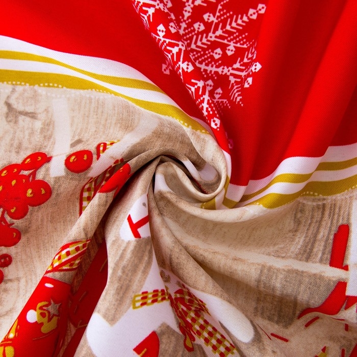 Скатерть новогодняя Доляна &laquo;Домашний уют&raquo; 145*180 см, 100% п/э