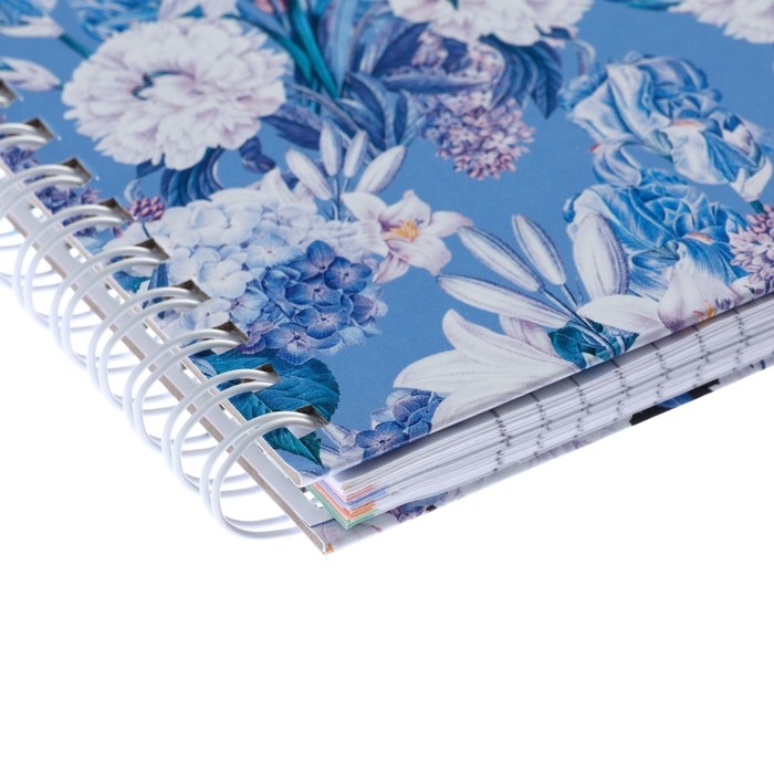 Колледж-тетрадь А4, 80 листов в клетку на гребне Floral collection, твёрдая обложка, разноцветный срез, глянцевая ламинация Колледж-тетрадь А4, 80 листов в клетку на гребне Floral collection, твёрдая обложка, разноцветный срез, глянцевая ламинация