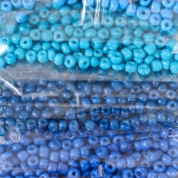 Бисер круглый 6/0 "Оттенки синего" 7 цветов х 15 гр Бисер круглый 6/0 "Оттенки синего" 7 цветов х 15 гр