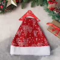 Колпак новогодний "Заснеженный лес" 30х37 см, красный Колпак новогодний "Заснеженный лес" 30х37 см, красный