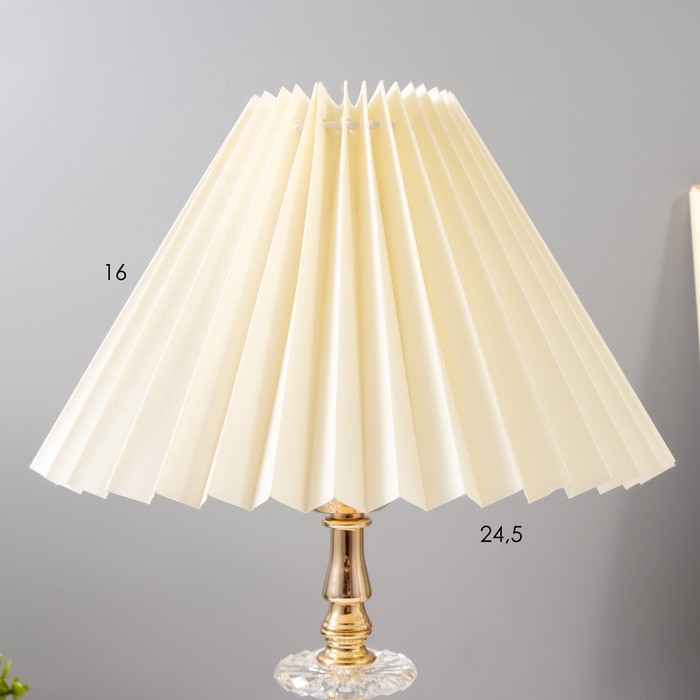 Настольная лампа "Мишель" Е27 40Вт золото 22х22х40 см RISALUX