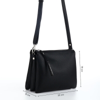 Сумка женская на клапане, цвет чёрный