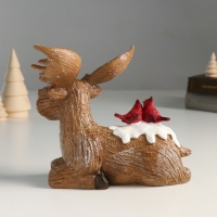 Сувенир полистоун "Лосик цвета корицы с красными птичками на спине" 11х16,5х16 см Сувенир полистоун "Лосик цвета корицы с красными птичками на спине" 11х16,5х16 см