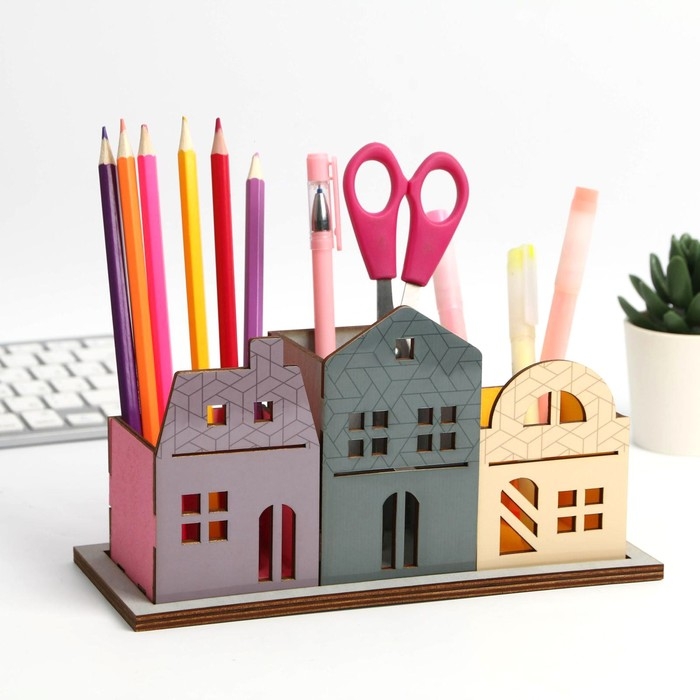 Органайзер для канцелярии тройной, на подставке «Розовый дом», 6,5 х 6,5 х 10,2 см Органайзер для канцелярии тройной, на подставке «Розовый дом», 6,5 х 6,5 х 10,2 см