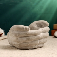 Кашпо-подсвечник "Руки" 18х18х12см