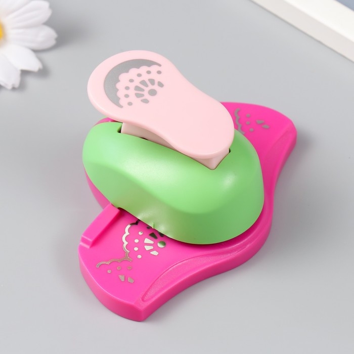 Дырокол фигурный для края вырубка 3х3 см "Одуванчик" МИКС 10,5х7,5х5,5 см