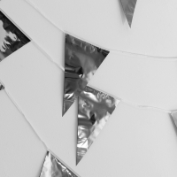 Гирлянда «Флажки», 20 флажков, 10 метров, цвет серебристый Гирлянда «Флажки», 20 флажков, 10 метров, цвет серебристый