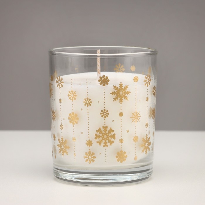 Ароматическая новогодняя свеча в стакане "Зимний лес"