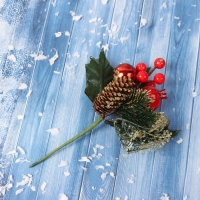 Декор "Зимние грезы" яблоки ягоды шишка веточка со снегом, 15 см Декор "Зимние грезы" яблоки ягоды шишка веточка со снегом, 15 см