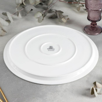 Блюдо фарфоровое для пиццы Wilmax, d=35,5 см, цвет белый Блюдо фарфоровое для пиццы Wilmax, d=35,5 см, цвет белый