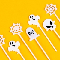 Шпажки «Хэллоуин», в наборе 12 штук, цвет белый Шпажки «Хэллоуин», в наборе 12 штук, цвет белый