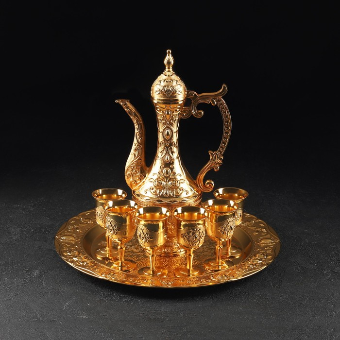 Набор сервировочный «Роскошь. Золото», 8 предметов: кувшин 250 мл, 6 рюмок, 20 мл, поднос, цвет золотой Набор сервировочный «Роскошь. Золото», 8 предметов: кувшин 250 мл, 6 рюмок, 20 мл, поднос, цвет золотой