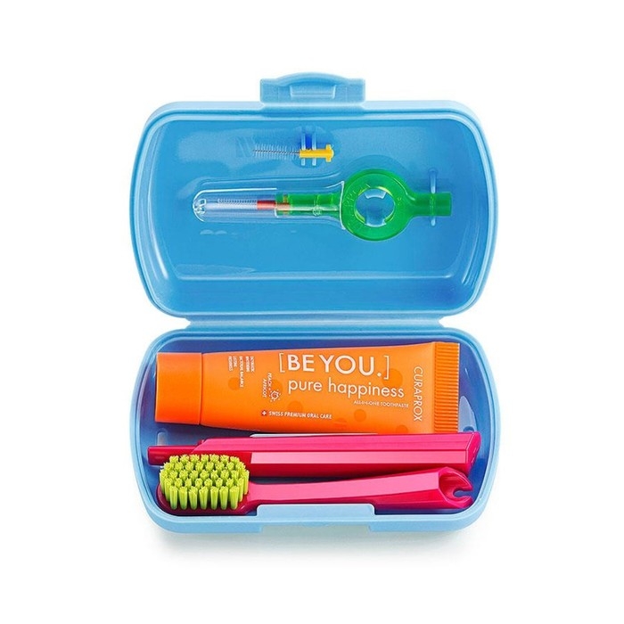 Дорожный набор Curaprox BE YOU в синем боксе , 4 предмета Дорожный набор Curaprox BE YOU в синем боксе , 4 предмета