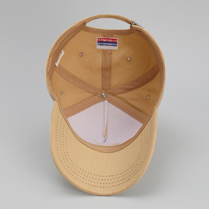 Кепка женская «Герб», цвет бежевый, р-р 56 Кепка женская «Герб», цвет бежевый, р-р 56