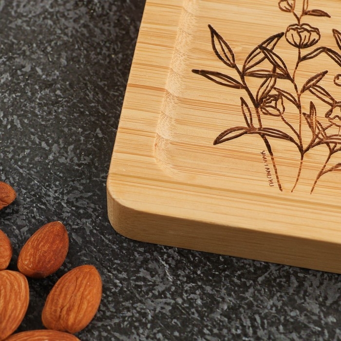 Менажница деревянная «Цветы», 17х9.5х1.5 см Менажница деревянная «Цветы», 17х9.5х1.5 см