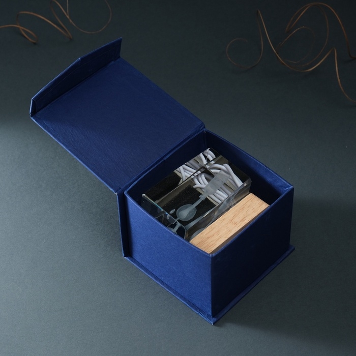 Сувенир стекло подсветка Сувенир стекло подсветка "Прямоугольник. Бокал и вино" подставка дерево, USB 7х7х10