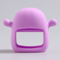 Прорезыватель зубной &laquo;Пингвинёнок&raquo;, в форме соска c ручкой, цвет фиолетовый