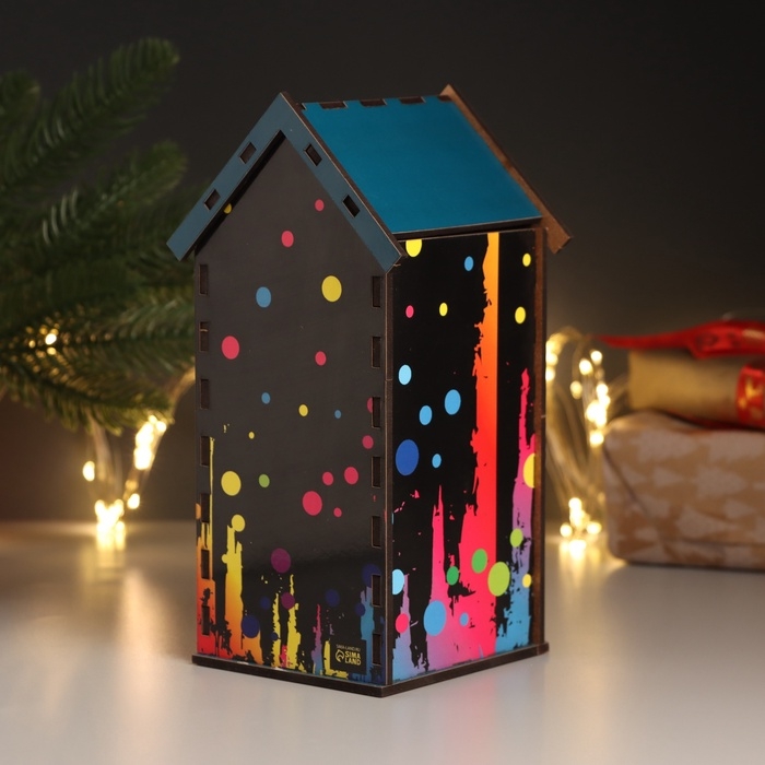 Новогодний чайный домик Новогодний чайный домик "Змея. Ярких эмоций" 20х10,5х9,5 см