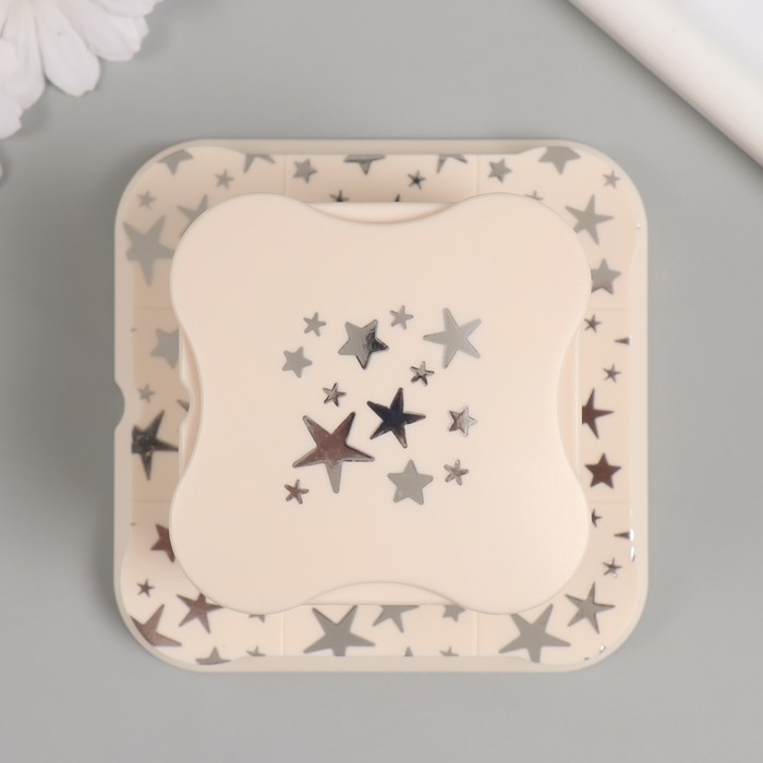 Дырокол фигурный рисунок 3,8х3,8 см "Россыпь звёзд" 6.1х6,1х4,1 см