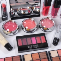 Набор профессиональной косметики"Miss Young" №10 Набор профессиональной косметики"Miss Young" №10