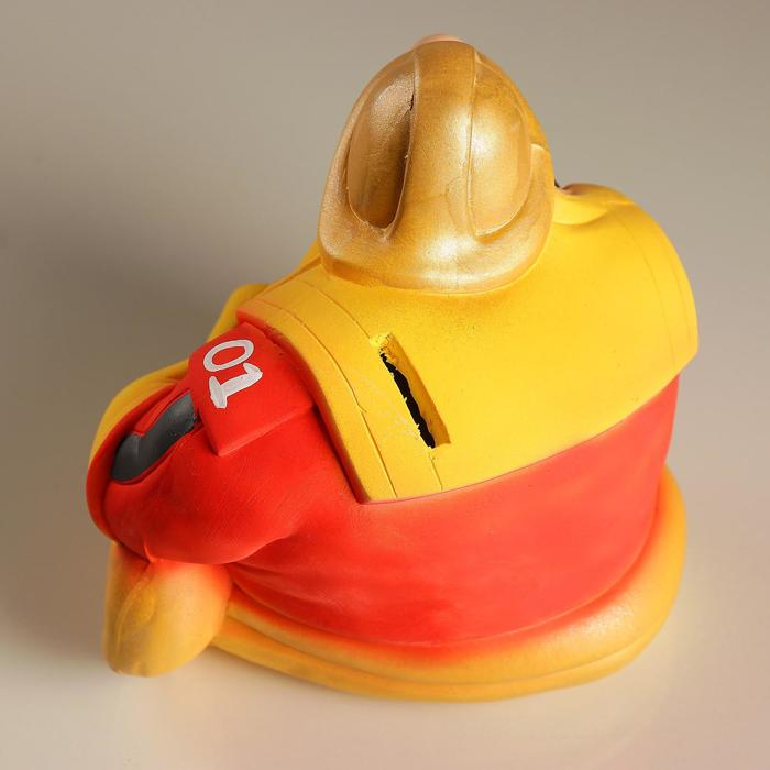 Копилка "Пожарный" 14х18х18см