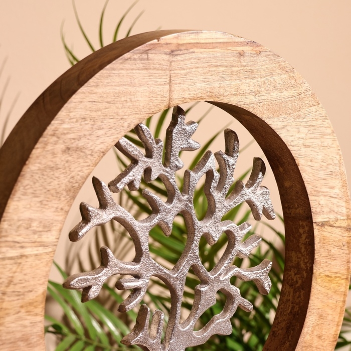 Сувенир интерьерный в деревянном кольце "Любовь" 30х8х33 см