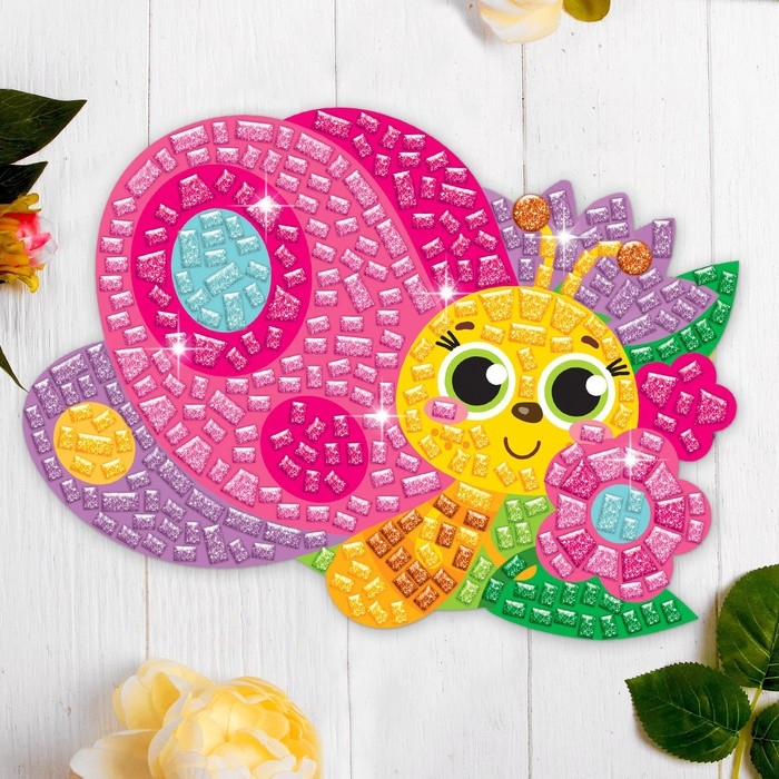 Аппликация стикерами форменная &laquo;Милая бабочка&raquo;, набор для творчества, стикерная мозаика