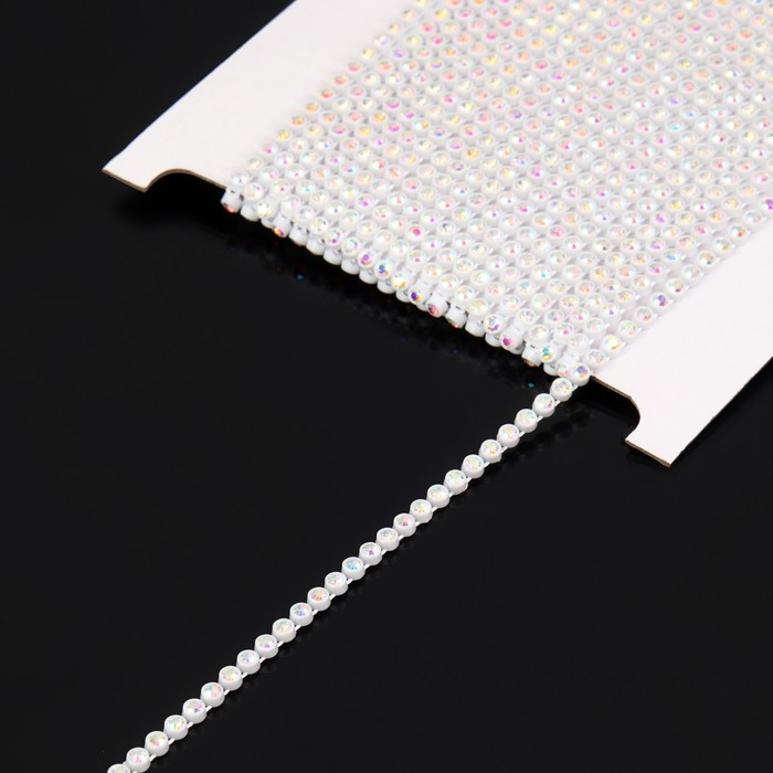 Стразы на нитях, с голографией, 3 мм, 9 &plusmn; 1 м, цвет белый