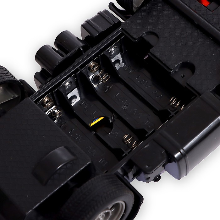 Грузовик радиоуправляемый «Самосвал», работает от батареек, световые эффекты, масштаб 1:24, цвет МИКС Грузовик радиоуправляемый «Самосвал», работает от батареек, световые эффекты, масштаб 1:24, цвет МИКС