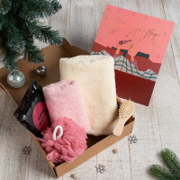 Новогодний подарочный набор "Хэппи нью йеар" полотенце 50х90см,30х60см и аксессуары (5 предм) Новогодний подарочный набор "Хэппи нью йеар" полотенце 50х90см,30х60см и аксессуары (5 предм)