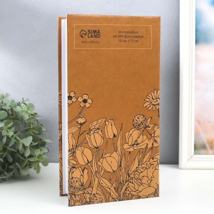 Фотоальбом на 300 фото 10х15 см Фотоальбом на 300 фото 10х15 см "Полевые цветы" крафт 33,5х17,5х5 см