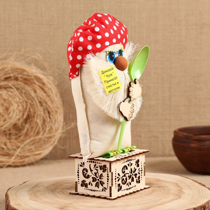 Оберег - шкатулка &laquo;Домовой с ложкой&raquo;, 25 см, микс