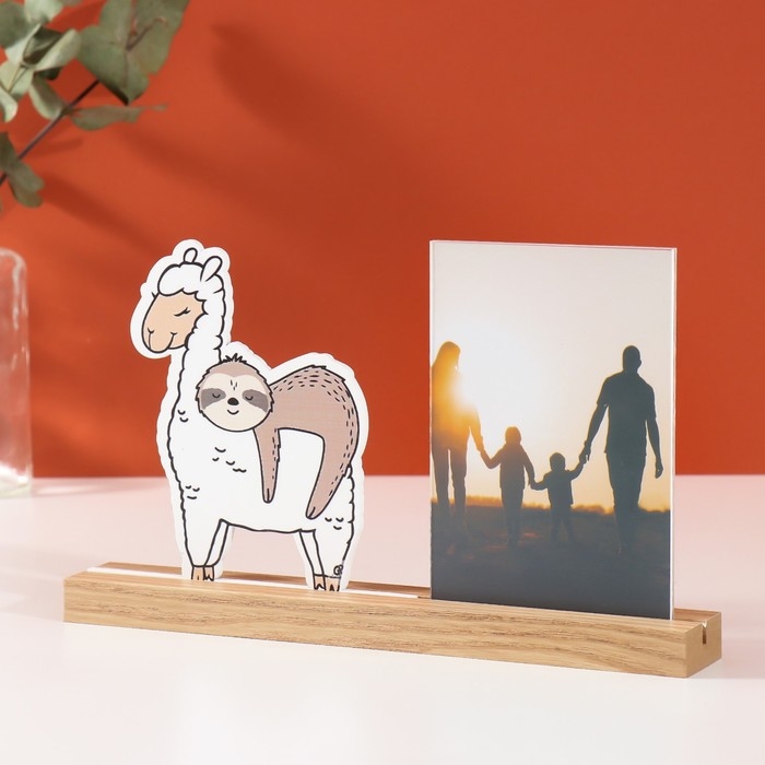 Фоторамка дерево, акрил 10х15 см Фоторамка дерево, акрил 10х15 см "Лама с ленивцем" 4х27,3х14 см